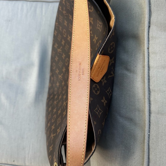 Louis Vuitton Graceful MM - LV bag. - Picture 11 of 14